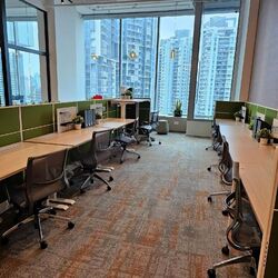 Arc 380 (D8), Office #528450661